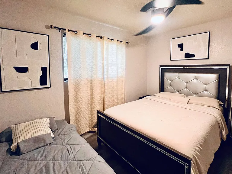 1505 Hialeah Dr — Photo 40