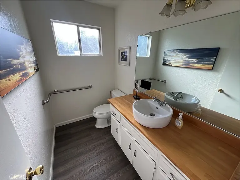 809 Virginia Ct — Photo 15