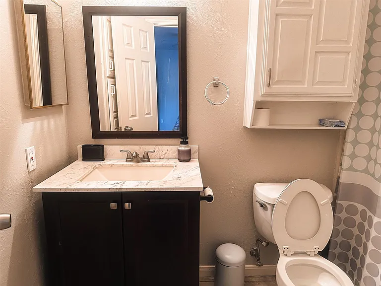 11 Regency Ln — Photo 12