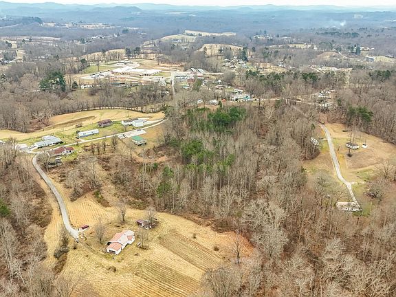 5th image of 381 Campground School Rd