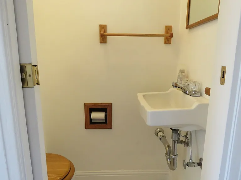 1714 Castro St — Photo 17