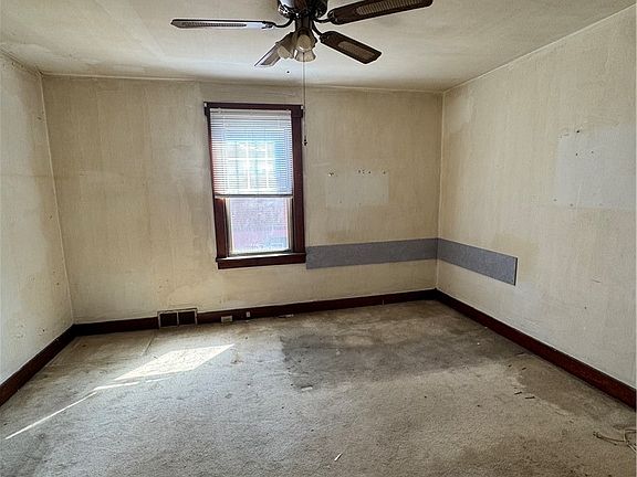 4th image of 613 8th St