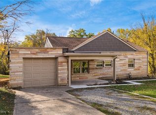 724 Garden Rd, Zanesville, OH 43701