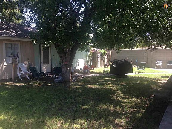 4th image of 1402 W Allan St