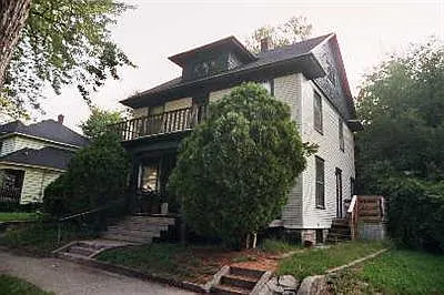 844 Geneva Ave SE photo 1