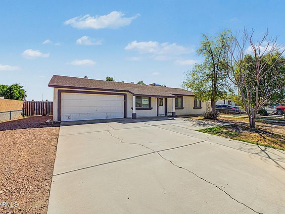 3rd image of 6805 W ENCANTO Boulevard