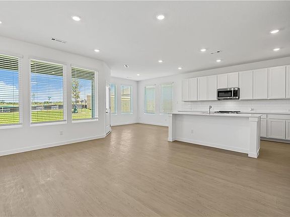 5th image of 22580 W 214th Ter