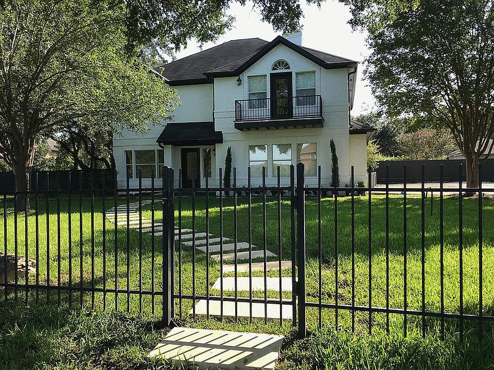 1st image of 9301 Caracas Dr
