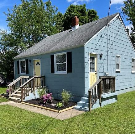 2nd image of 311 S Deen Ave