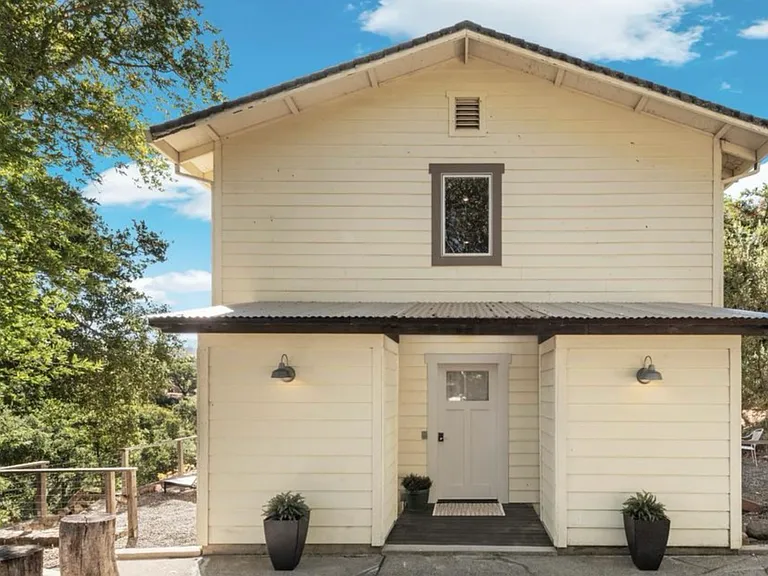 16 Rockrose Ct — Photo 2
