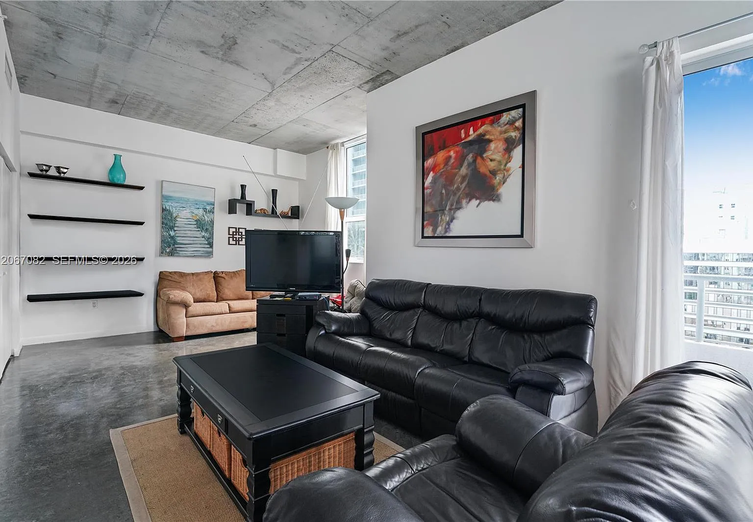 The Loft Downtown Ii Cond — Photo 2