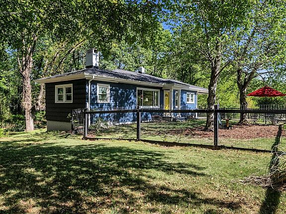 2nd image of 117 Patterson Rd