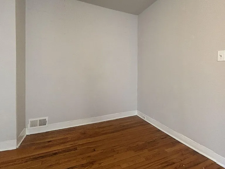 5637 Lansdowne Ave — Photo 4