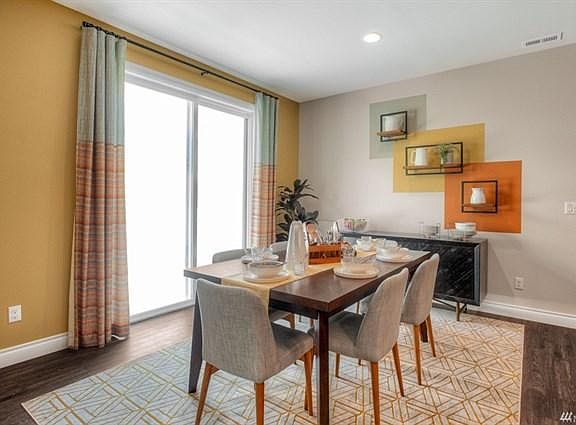 4th image of 18416 111th Ave E #545