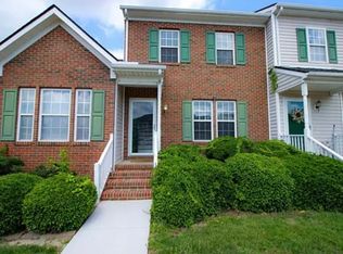 1806 Stroll Cir, Fuquay Varina, NC 27526