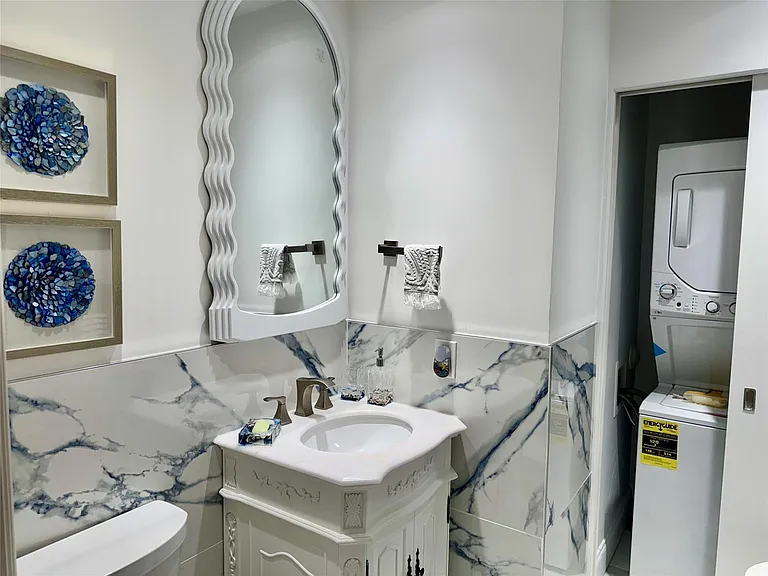 1010 NE 8th Ave #31F — Photo 17