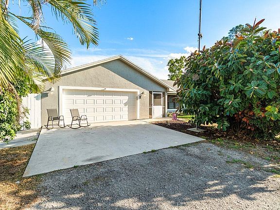 3rd image of 16434 E Lancashire Drive