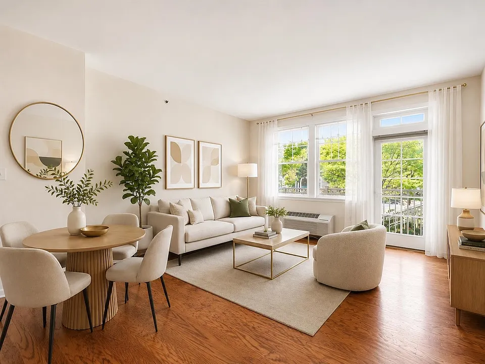 4 Constellation Pl #106