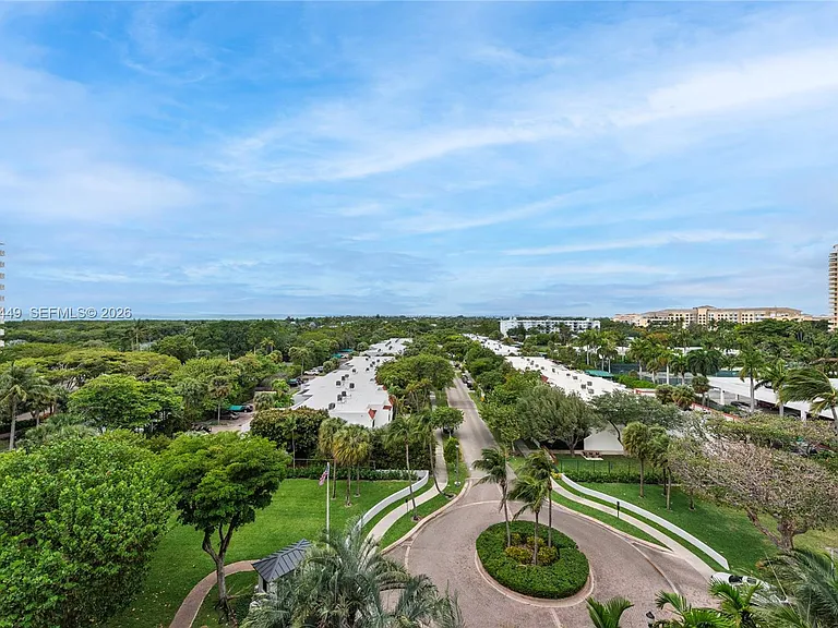 600 Grapetree Dr #8FS — Photo 35