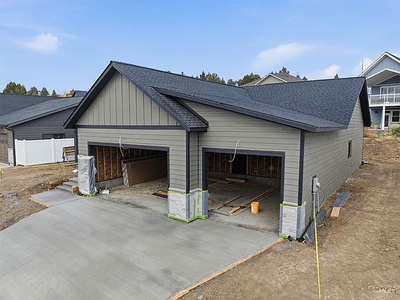 2nd image of 2830 Cyprus Cir