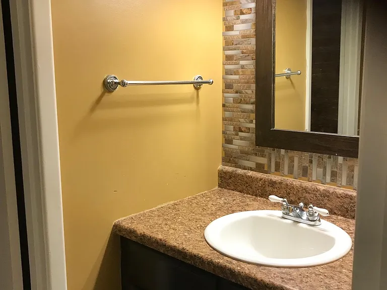 1213 Schaub Dr — Photo 7