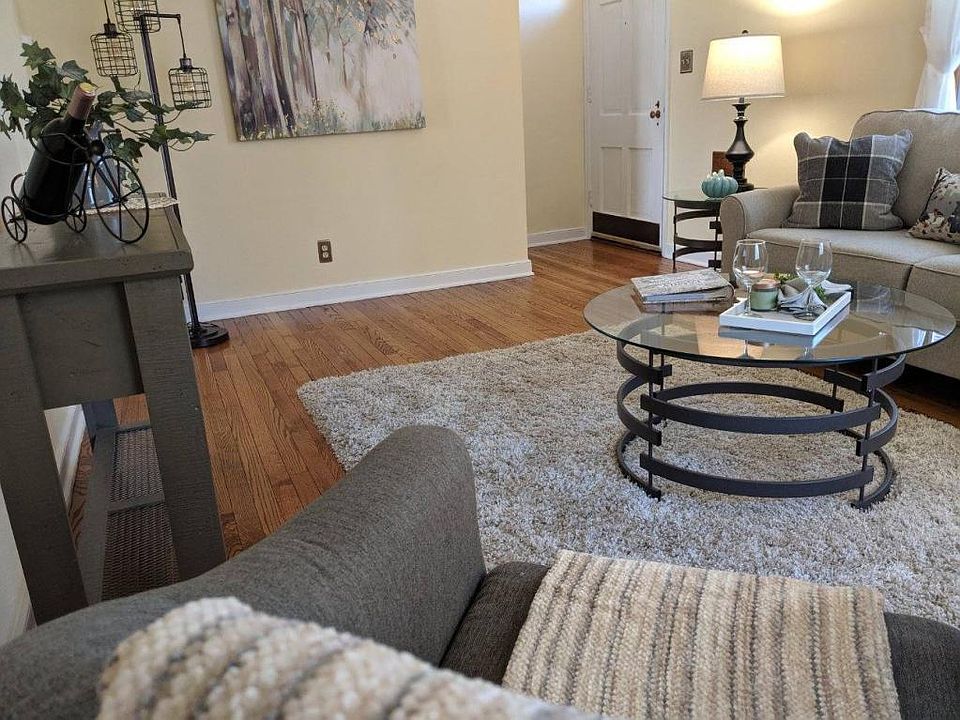 1st image of 1824 Wordsworth Ave