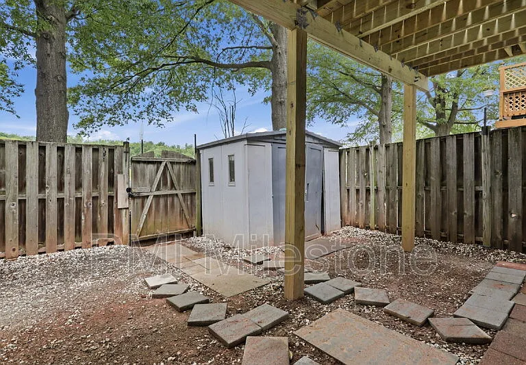 6581 Ewald Ct — Photo 37