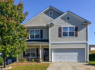9830 Holly Park Dr, Charlotte, NC 28214