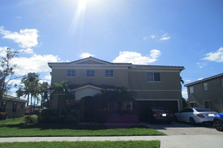 1st image of 1330 NW 204th St