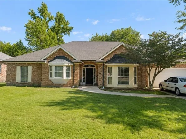 4 Cristal Ct, Mandeville, LA 70448