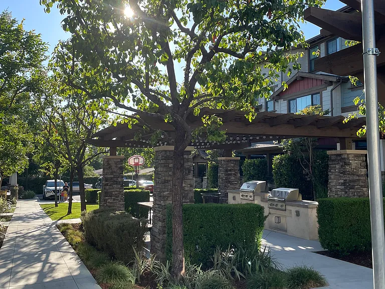 11760 Carriage Ln — Photo 30