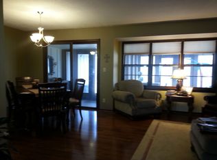 2953 Monroe Dr, Ames, IA 50010