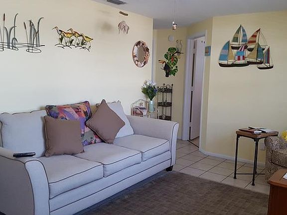 3rd image of 12400 Park Blvd APT 108