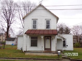 15 Oak St, Shelby, OH 44875