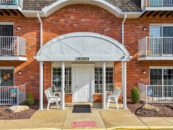 108 Clubhouse Dr, Washington, PA 15301