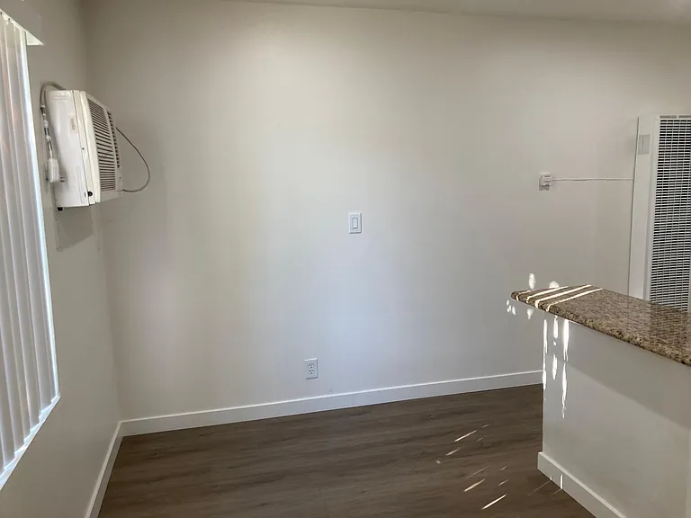 125 W Meda Ave #3 — Photo 9