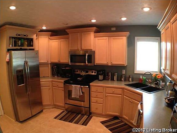 3rd image of 296 River Edge Dr