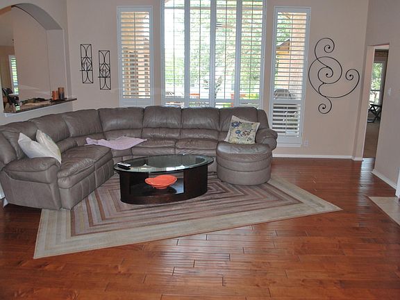 2nd image of 2516 Woodbridge Way
