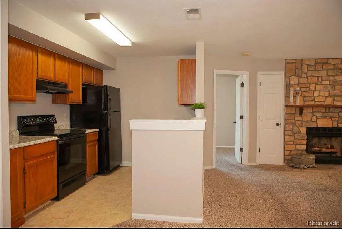 2 bed, 844 sqft, $1,800 — Photo 4