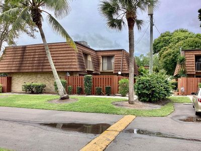 1440 N Lawnwood Circle #19 D, Fort Pierce, FL, 34950