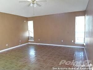 5th image of 3915 Briarvalley St