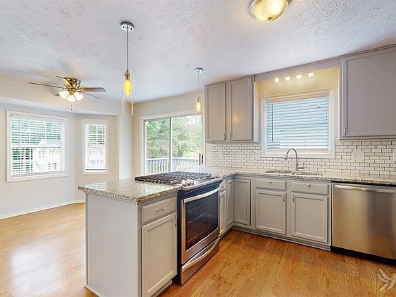 4th image of 112 Williamsburg Ln