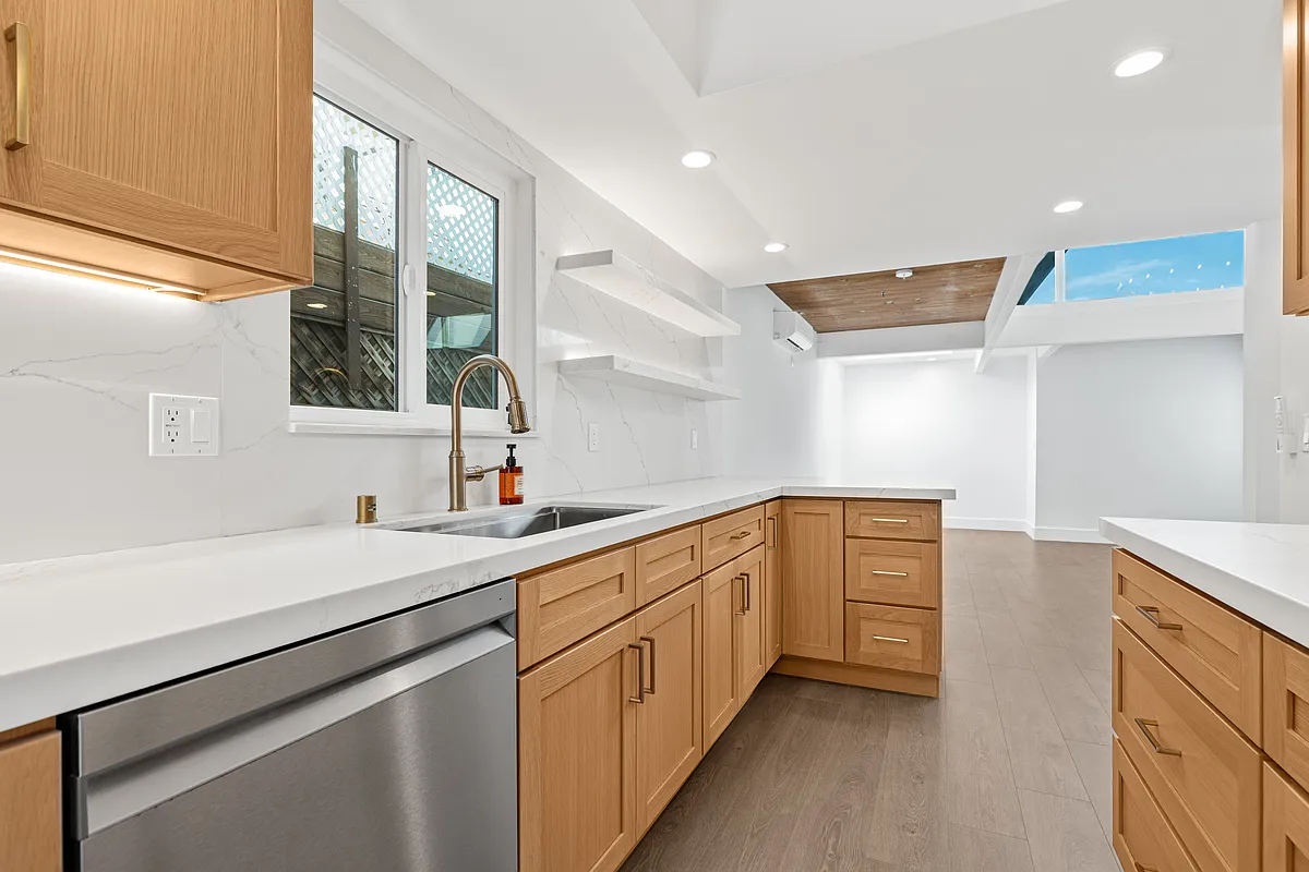 3 bed, 1677 sqft, $8,900 — Photo 4