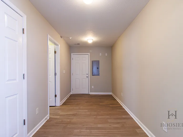 5838 Greenfield Ave — Photo 9
