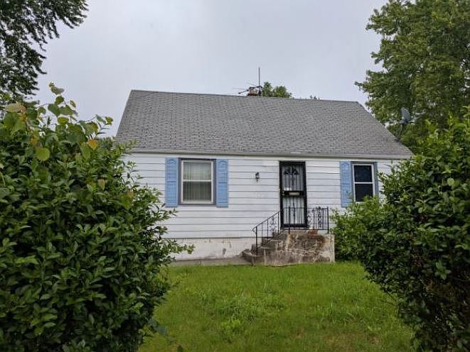 1st image of 61 Orleans St