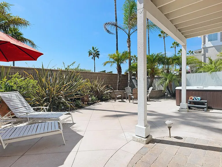 6963 Tradewinds Dr — Photo 35