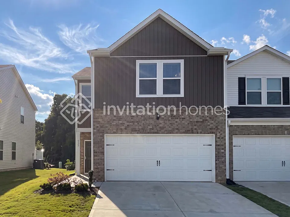 935 Greenville Way