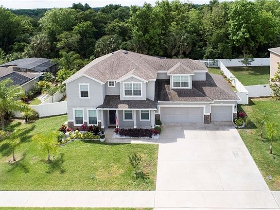 5th image of 2028 Blackbird Dr