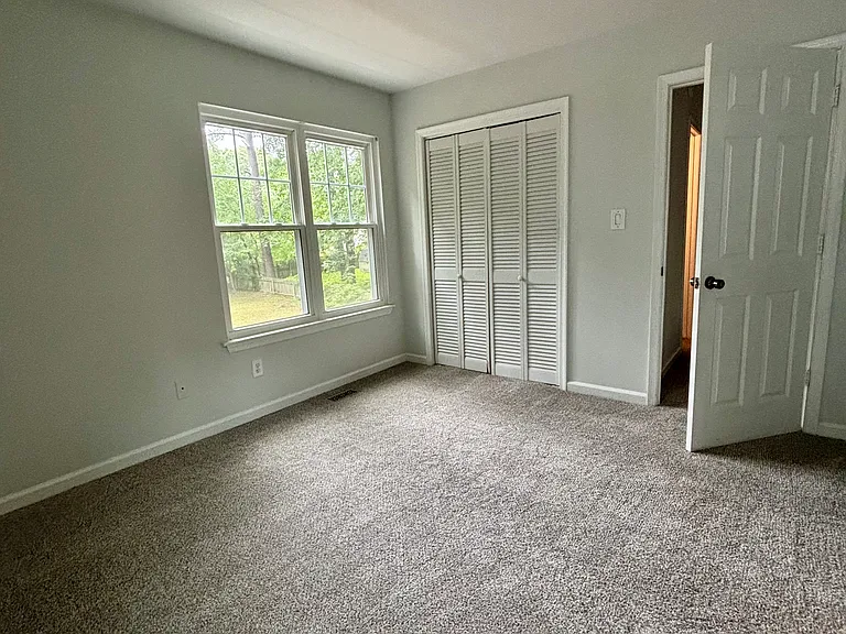 138 King Henry Way — Photo 18