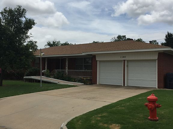 2nd image of 1144 SW 50th St